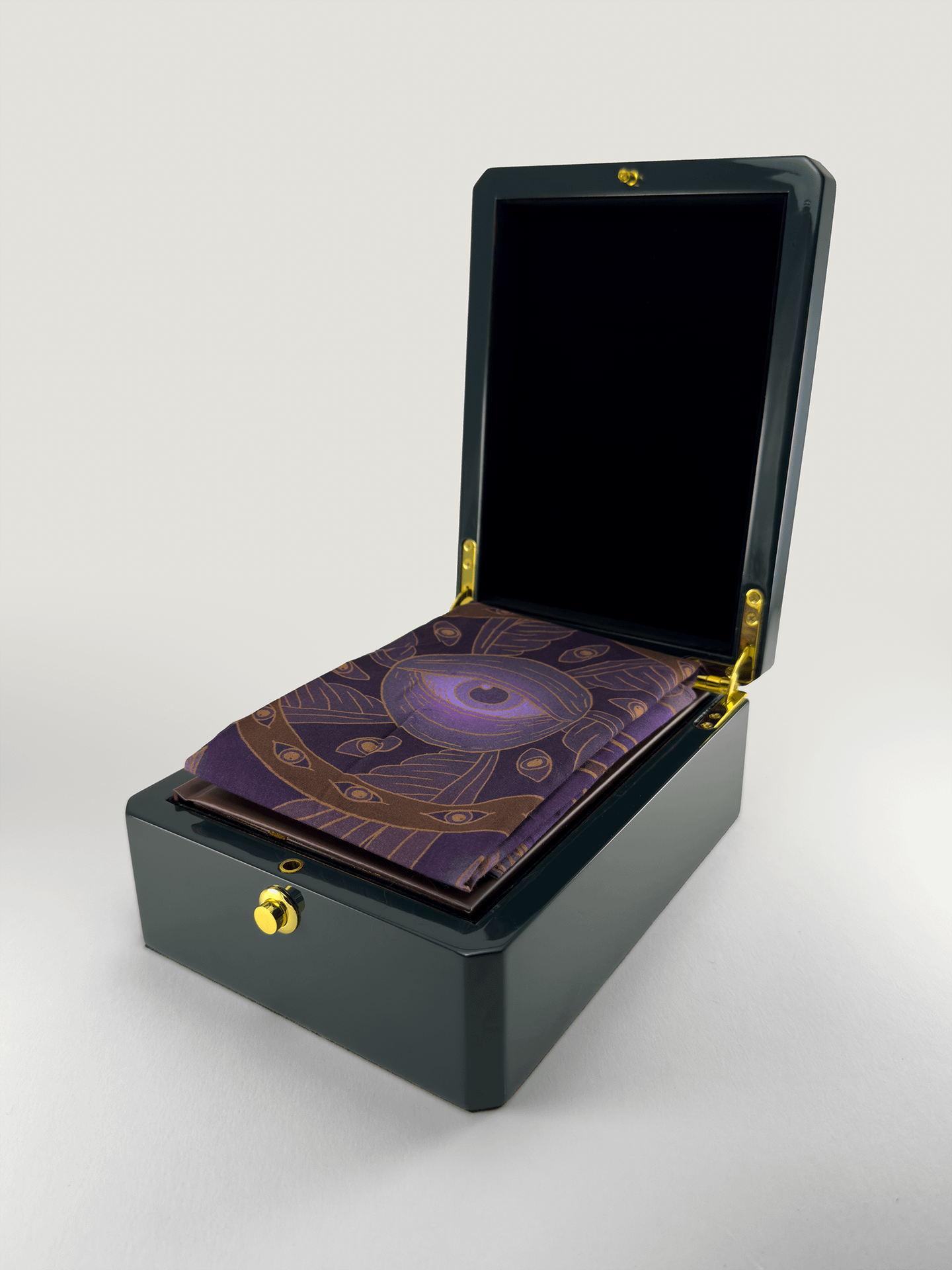 Collector’s Edition Tarot - Image 2