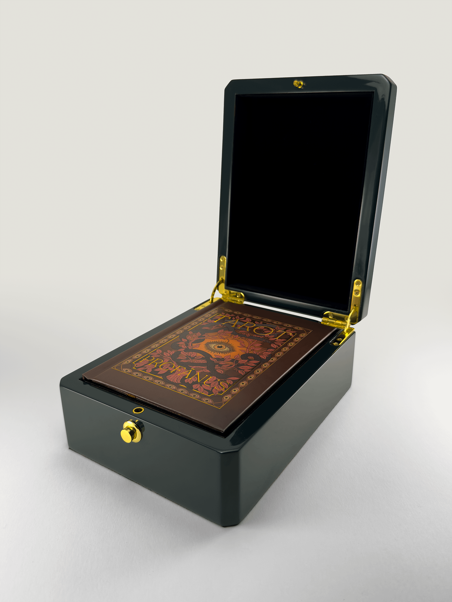 Collector’s Edition Tarot - Image 3