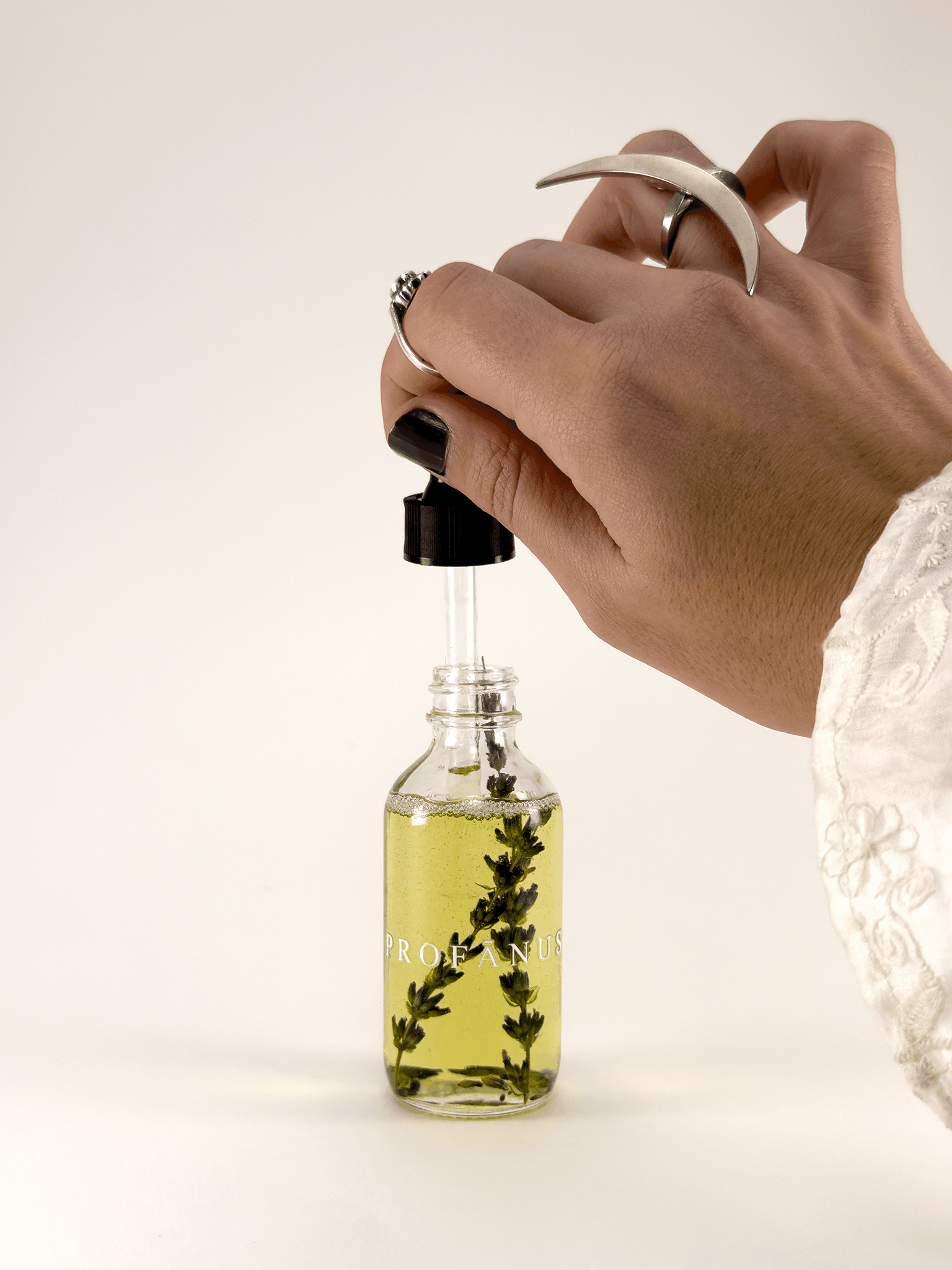 Lavender Essential Oil - Image 2